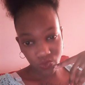 Meet your Posher, Joelisa